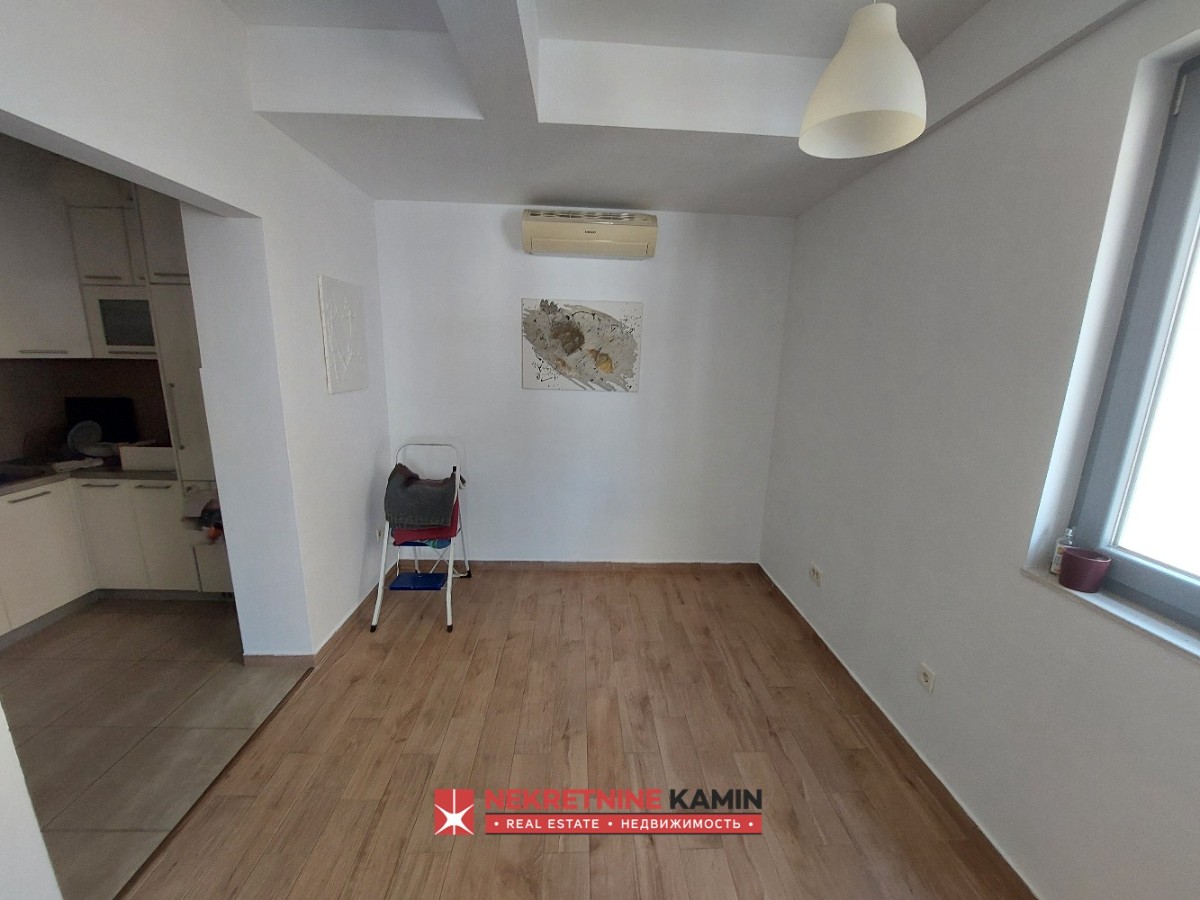 One-Bedroom Apartment in a High-Quality Building with a Lift, Rozino, Budva
